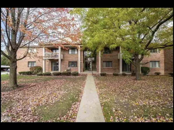 42188 Toddmark Pl APT 14, Clinton Township, MI 48038