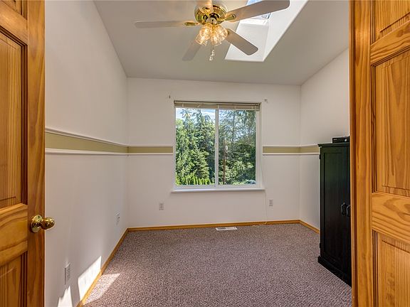 4th image of 567 Wildwood Dr