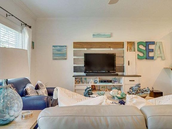 5th image of 16 W Shady Oaks Ln Unit B