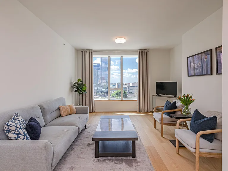 889 Francisco St #802 — Photo 29