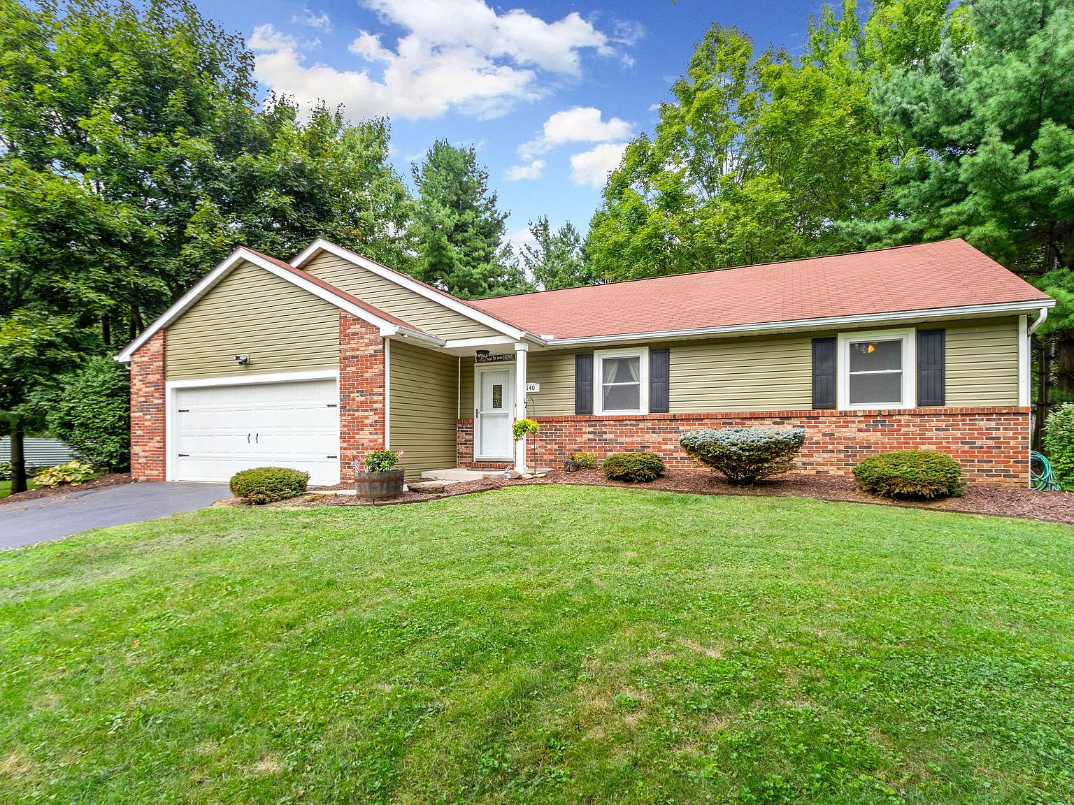 140 Riva Ridge Rd SW, Pataskala, OH 43062 | Zillow