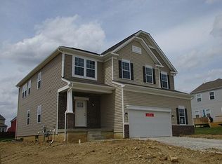 1470 E Mary Lou Dr, Pataskala, OH 43062