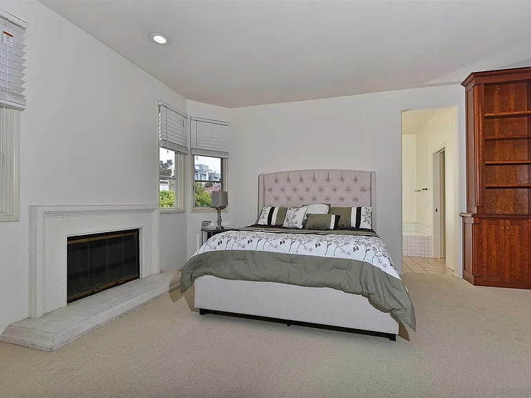 3120 Almahurst Row — Photo 14