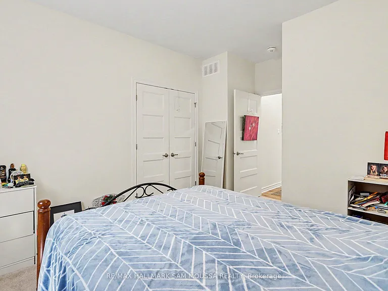 656 Bracewell St — Photo 23
