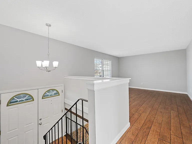 1118 Twistedoak Ct — Photo 6