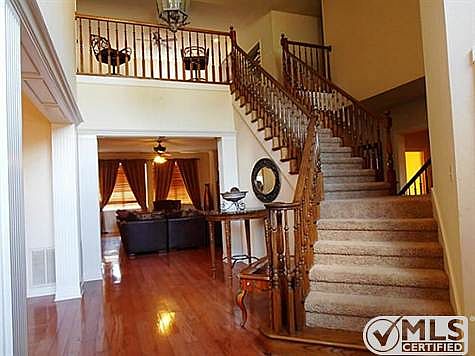 4th image of 10281 Highland Ct