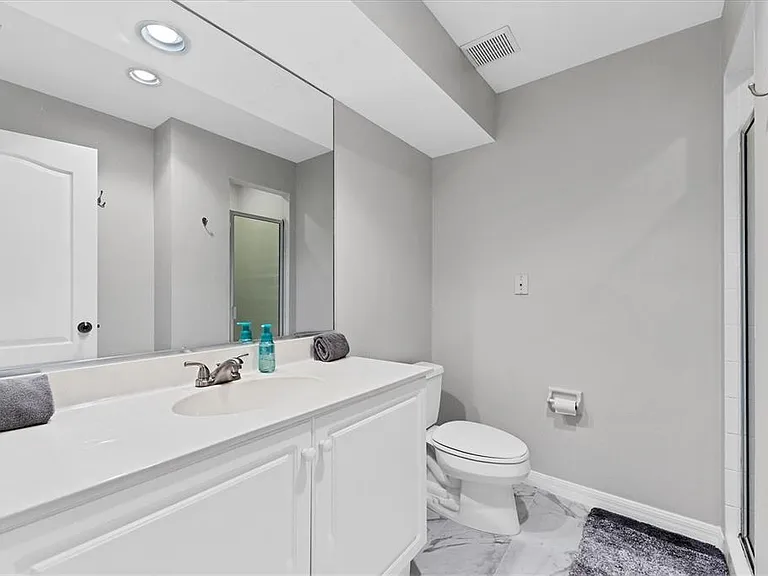 3706 54th Dr W #102 — Photo 17