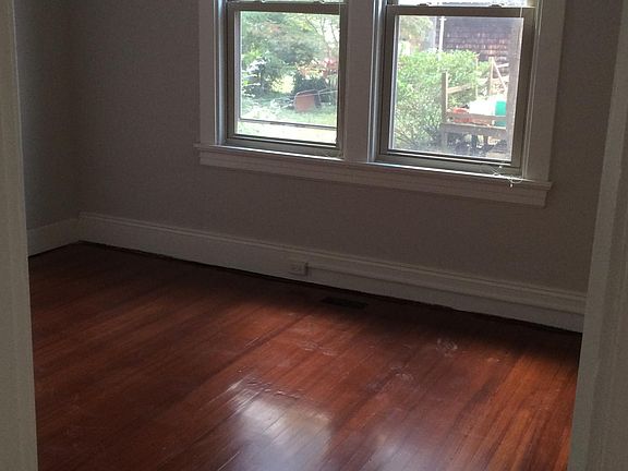 5th image of 1307 Bellevue Ave #A