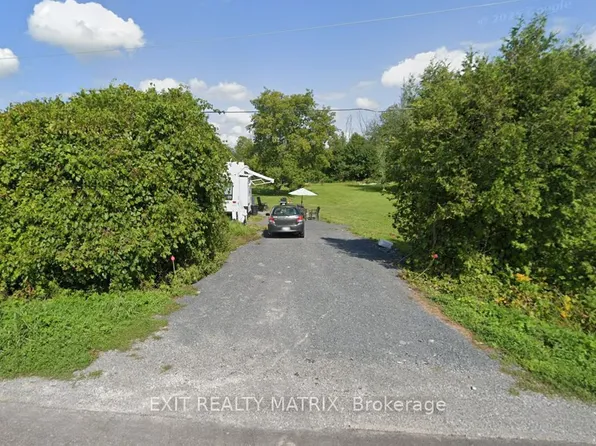 3309 Florence St, North Glengarry, ON K0B 1H0