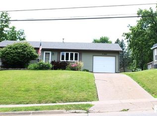 1364 23rd St, Bettendorf, IA