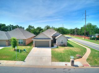 2200 Fallview Dr, Edmond, OK 73034
