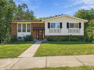 4866 Arevalo Dr, Saint Louis, MO 63128