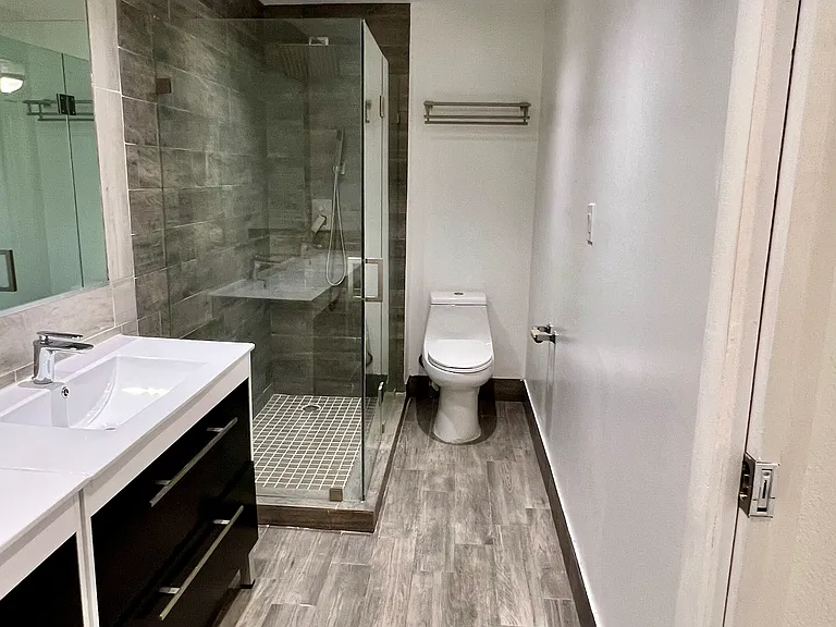 178 Lakeview Dr #201 — Photo 28