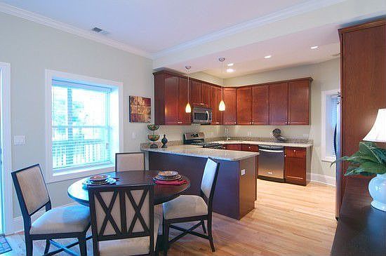 1st image of 4707 N Beacon St #2