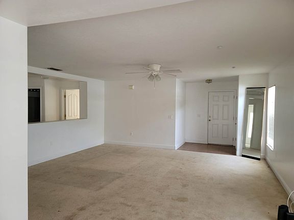 5th image of 631 Perdido Ct