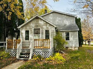 102 Cherry St NW, Bertha, MN 56437