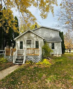 102 Cherry St NW, Bertha, MN, 56437