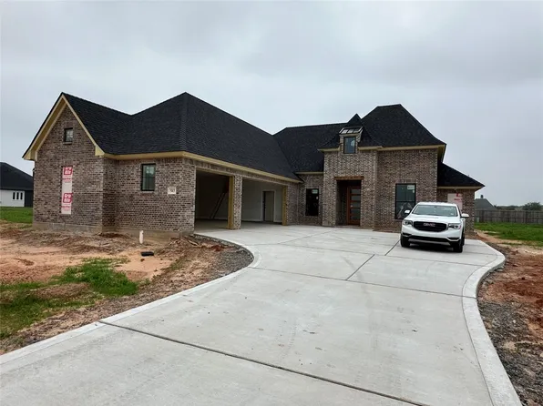 583 Corinth Cir, Bossier City, LA 71111