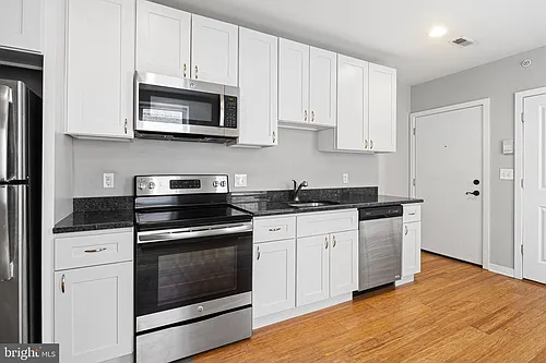 616 S 4th St #2R Photo 1 616 S 4th St #2R Photo 1