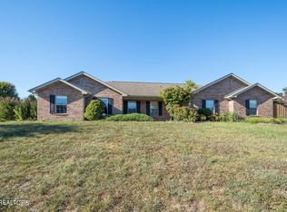 1304 Sarek Ave, Sevierville, TN 37876