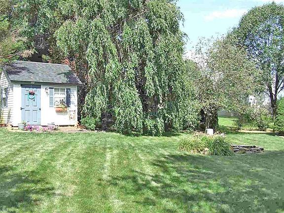 3rd image of 356 Pine Valley Dr
