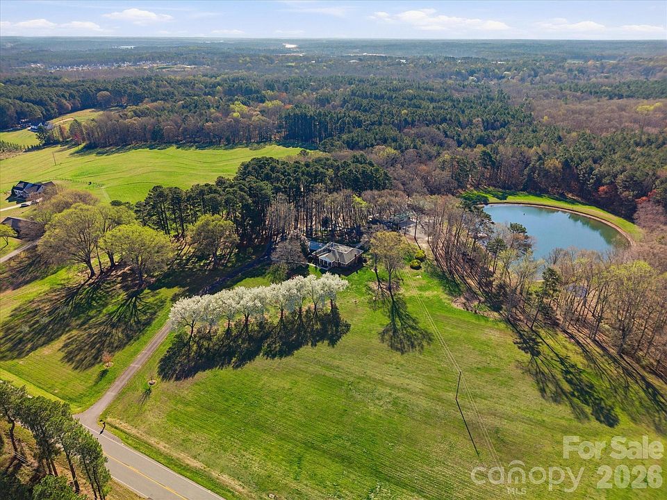 1st image of 7591 Charlotte Hwy