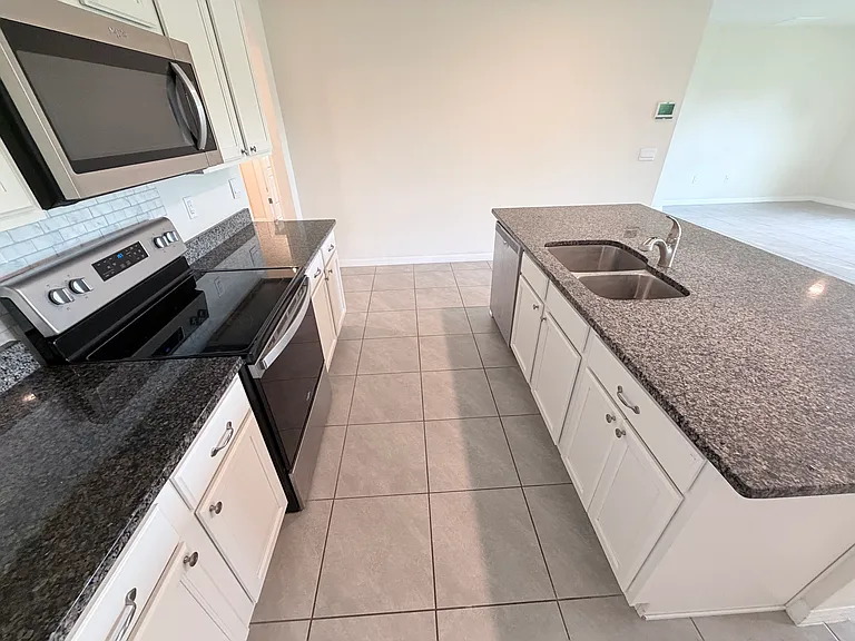 2844 Sunridge Loop — Photo 13