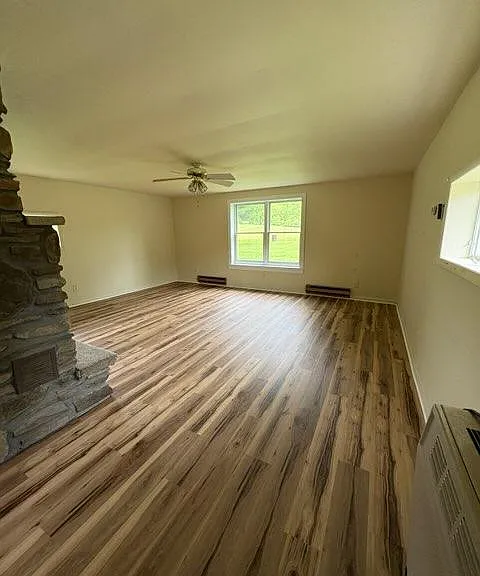 1360 Farm View Rd — Photo 9