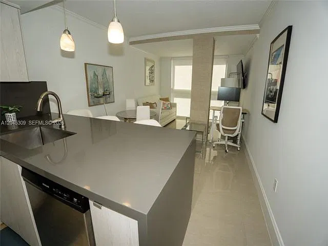 1 bed, 1.0 bath, 610 sqft, $2,900 — Photo 4