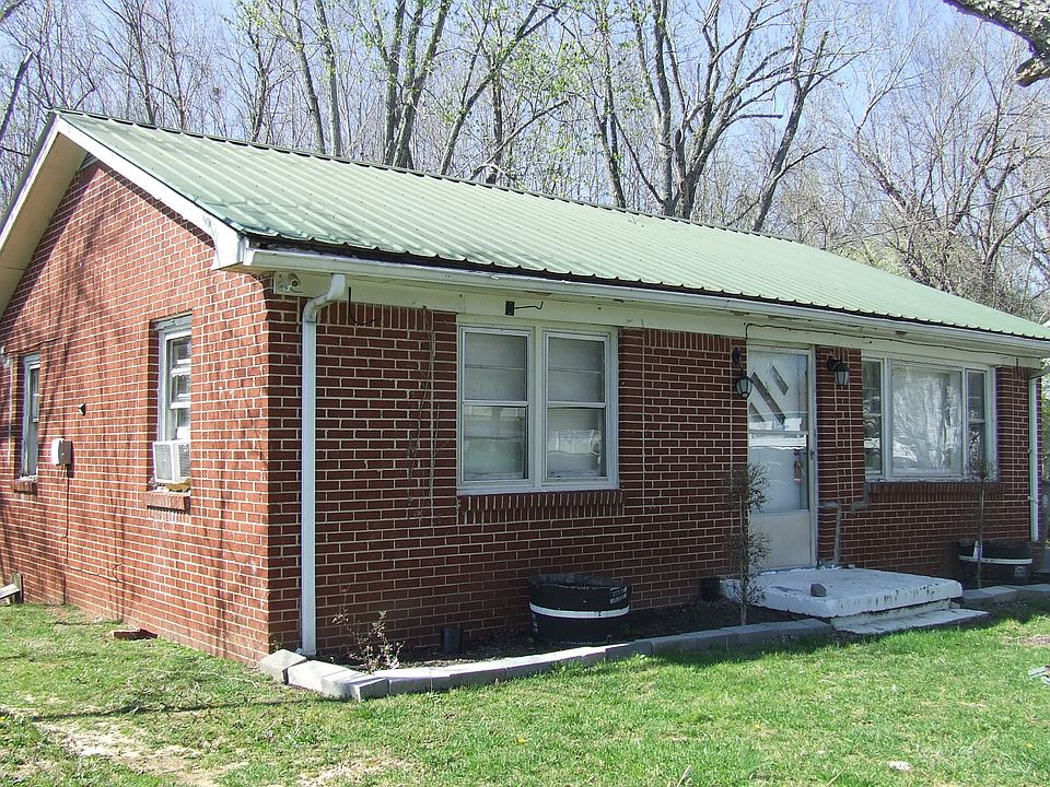 2nd image of 111 Mullican St