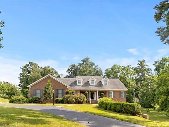 3rd image of 213 Stevens Dr