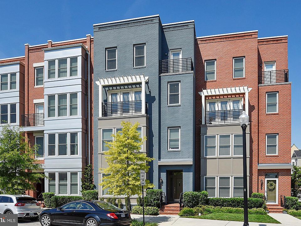 1st image of 2012 Potomac Ave #429