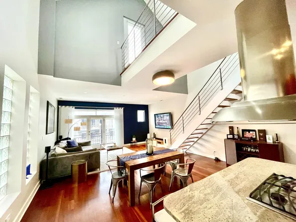 820 N Paulina St #3, Chicago, IL 60622