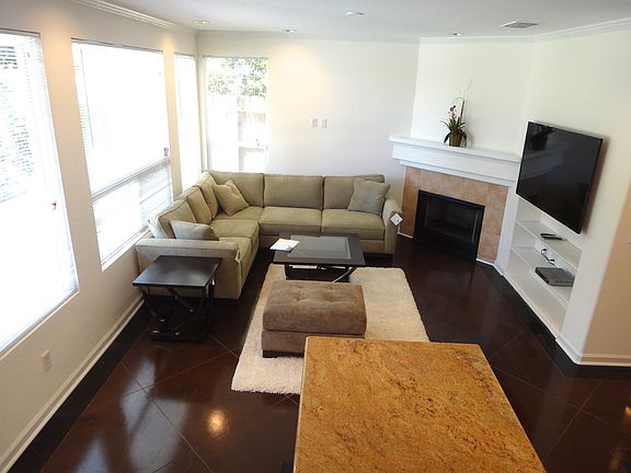4th image of 217 Skopas Ct