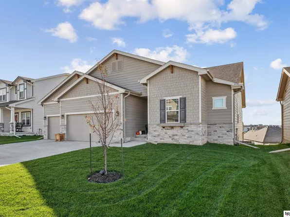 4422 S 213th St, Elkhorn, NE 68022