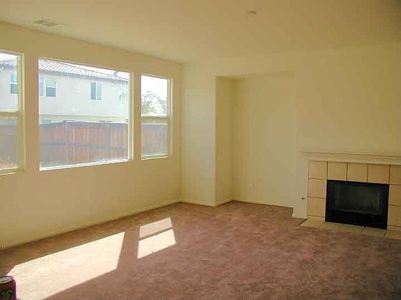 4th image of 2740 Placentia St