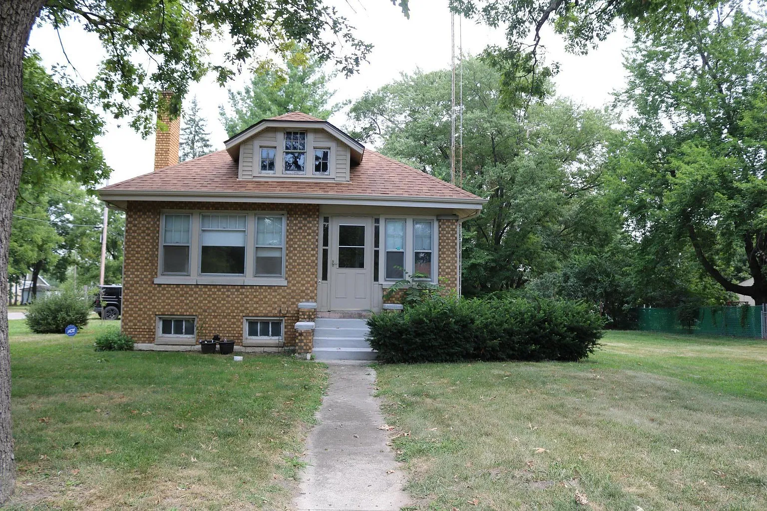 803 S Water St photo 1