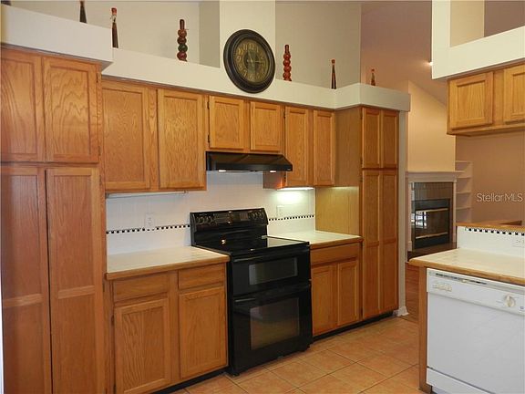 3rd image of 5010 Cumberland Dr