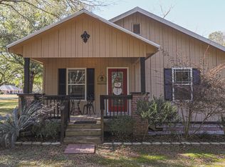 13805 Bunker Hill Rd, Moss Point, MS 39562