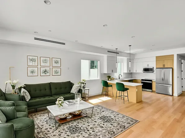 5024 Cahuenga Blvd, North Hollywood, CA 91601