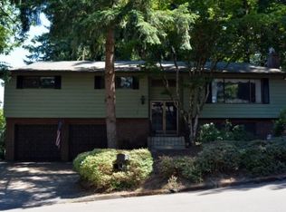 6610 Buckingham Dr, Gladstone, OR 97027