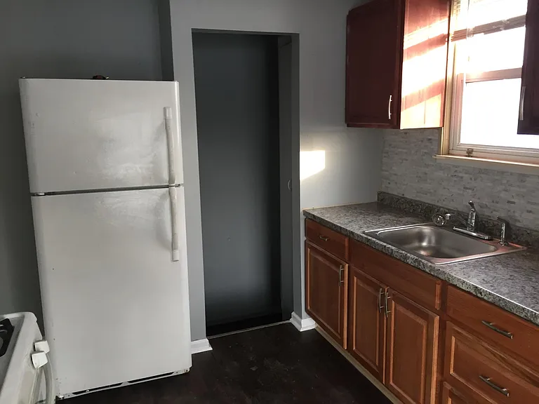 8046 Greenlawn St — Photo 8