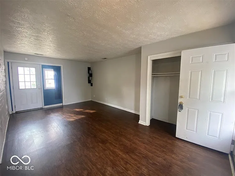205 Baronne St — Photo 4