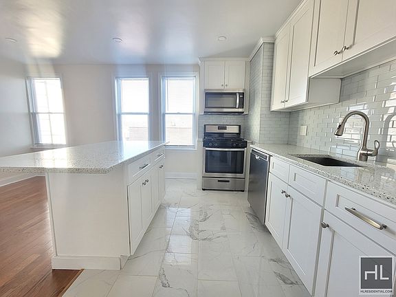 3rd image of 6921 6th Ave Floor 2