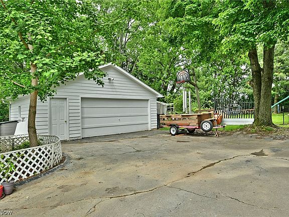 5th image of 7435 Westview Dr