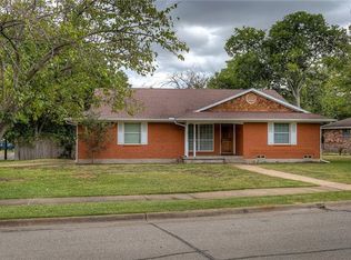2700 Willow Way, Mesquite, TX