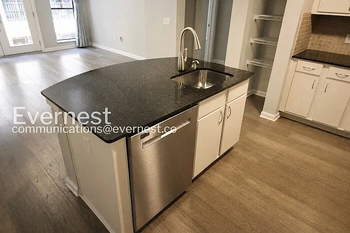 1803 Broadway #317 — Photo 5