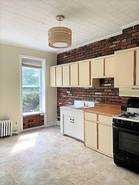 1st image of 568 10th St #3