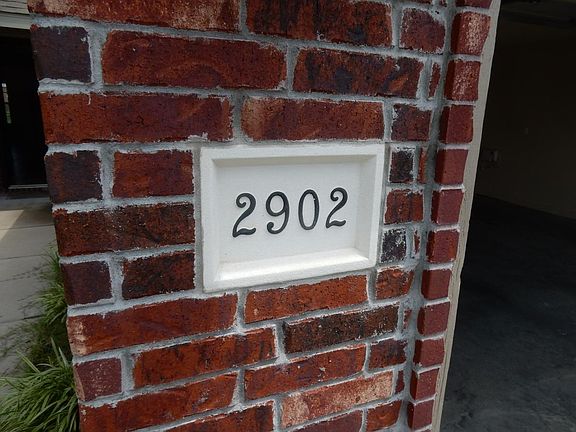 4th image of 2902 SW Warberry Ave
