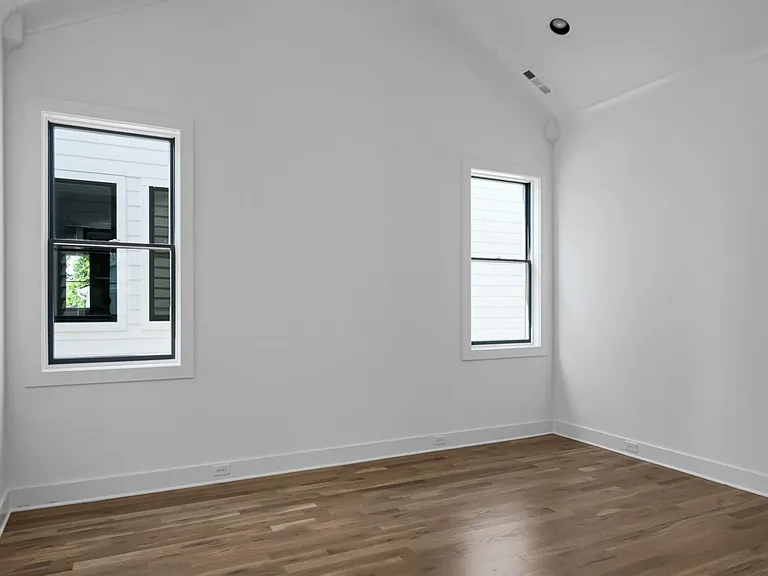 2929B Vaulx Ln — Photo 18